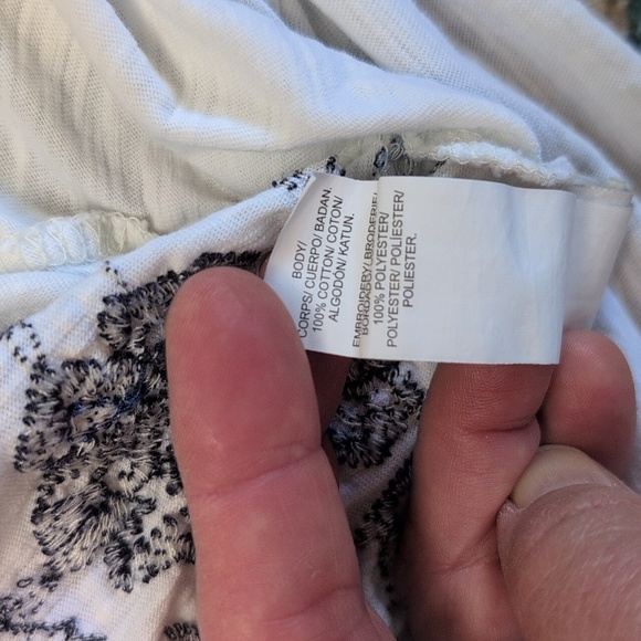 Lucky Brand Embroidered Cold Shoulder Tee Small - Picture 4 of 5